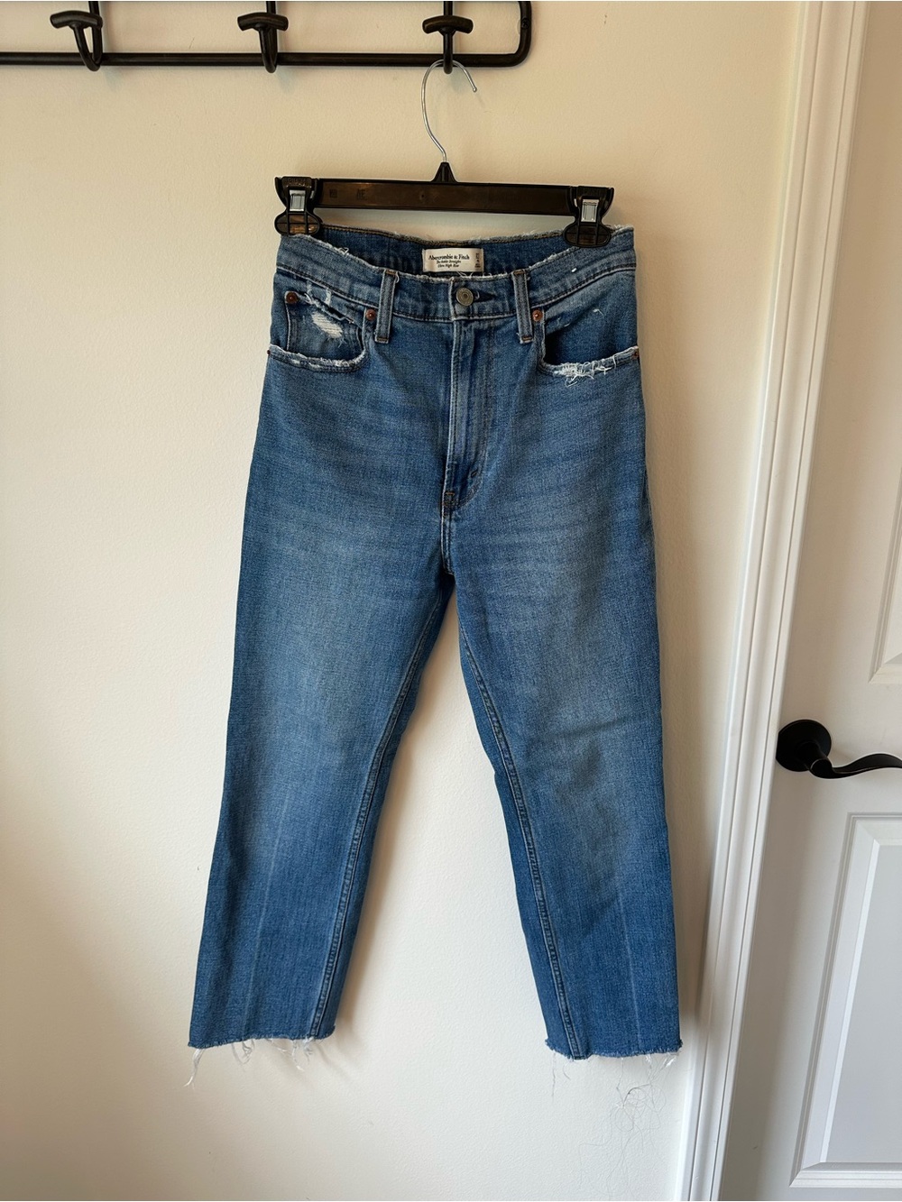 Abercrombie Ultra High Rise Ankle Straight Denim Jeans, 27 short